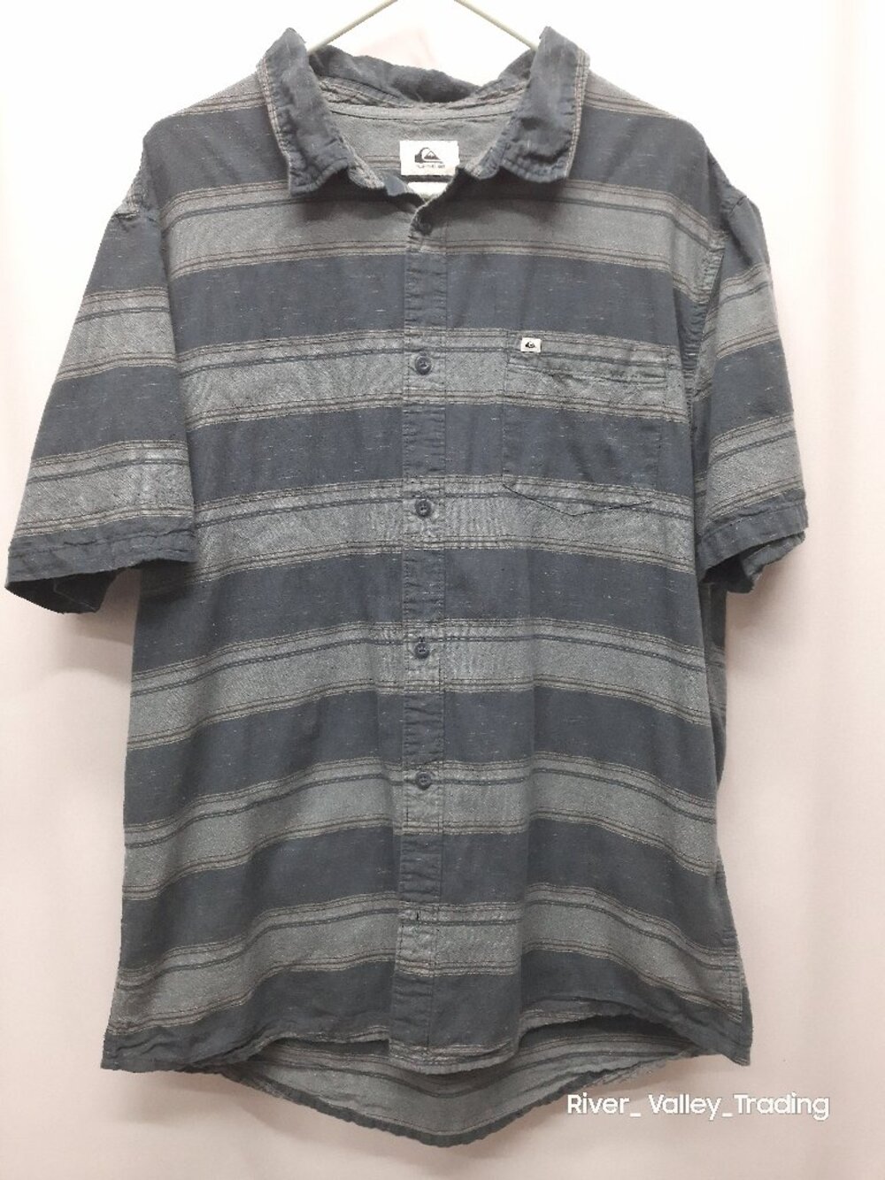 Quiksilver Mens XL Short Sleeve Button Down Shirt Blue Gray Striped Cotton Blend